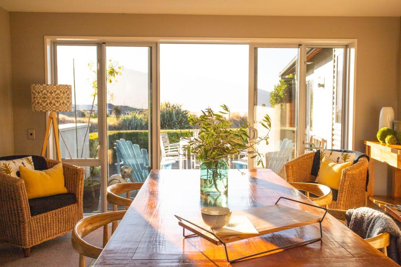 Dunluce Boutique B&B Те-Анау Экстерьер фото